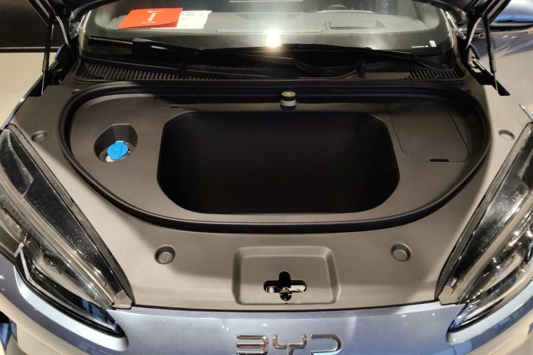 Used BYD Seal 06 New Energy 2025 EV 545KM Flagship Edition Engine Bay