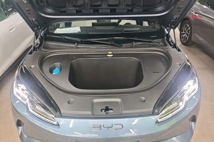 Used BYD Seal 06 New Energy 2025 EV 545KM Flagship Edition Engine Bay