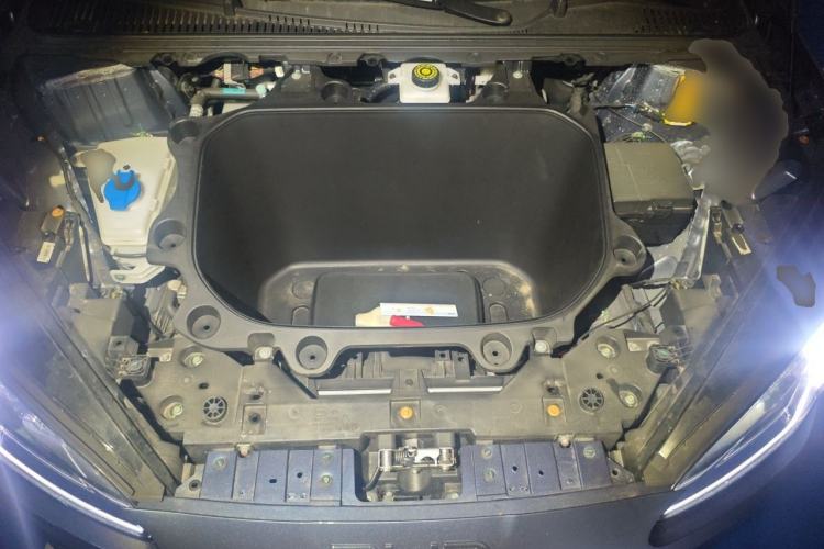 Used BYD Seal 06 New Energy 2025 EV 470KM Prestige Edition Engine Bay