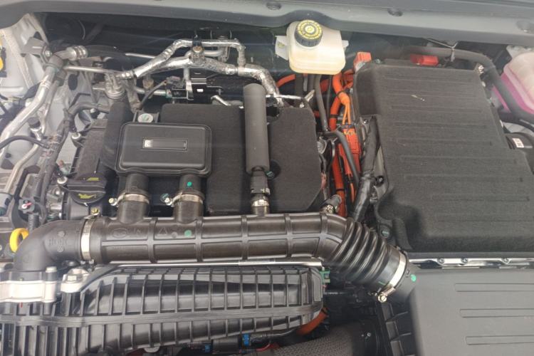 Used BYD Seal 06 New Energy 2025 DM-i Smart Drive 80KM Luxury Model Engine Bay