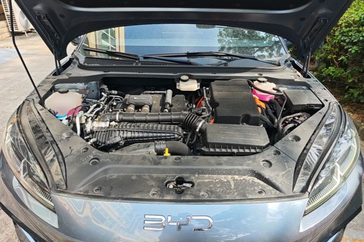 Used BYD Seal 06 New Energy 2025 DM-i Intelligent Drive 120KM Flagship Model Engine Bay