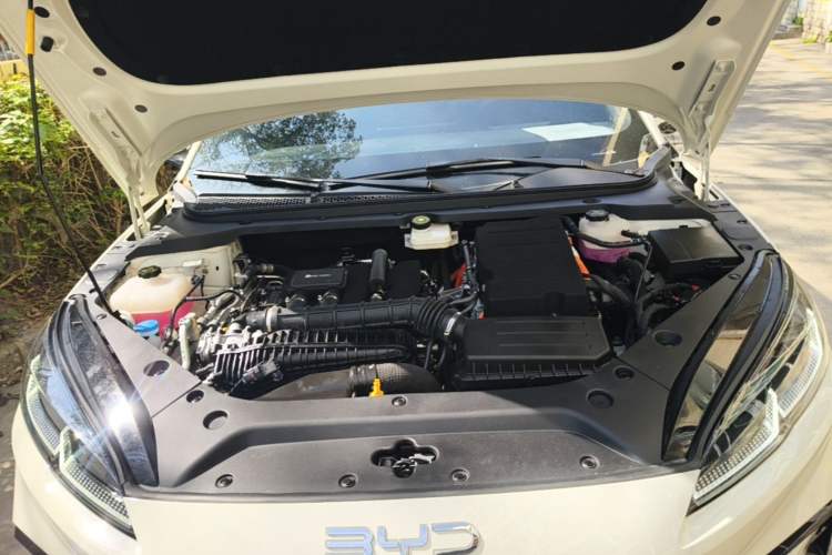 Used BYD Seal 06 New Energy 2025 DM-i Smart Drive 120KM Deluxe Model Engine Bay