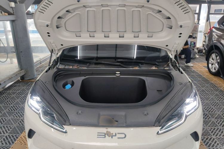 Used BYD Seal 06 New Energy 2025 EV 545KM Premium Edition Engine Bay