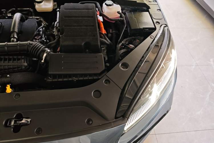 Used BYD Seal 06 New Energy 2025 DM-i Smart Drive 120KM Deluxe Model Engine Bay Left