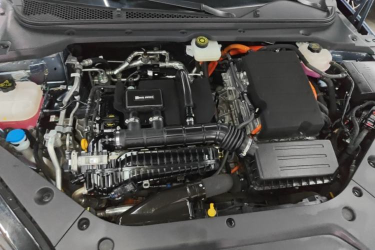 Used BYD Seal 06 New Energy 2025 DM-i Smart Drive 120KM Deluxe Model Engine Bay