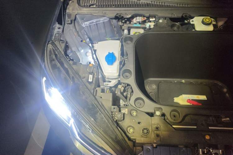 Used BYD Seal 06 New Energy 2025 EV 470KM Prestige Edition Engine Bay Right