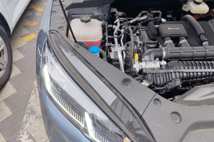 Used BYD Seal 06 New Energy 2025 DM-i Smart Drive 120KM Deluxe Model Engine Bay Right