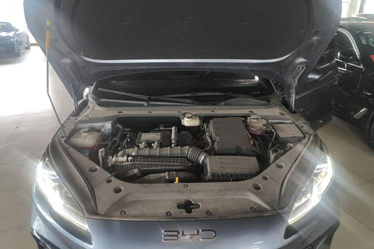Used BYD Seal 06 New Energy 2025 DM-i Smart Drive 120KM Deluxe Model Engine Bay