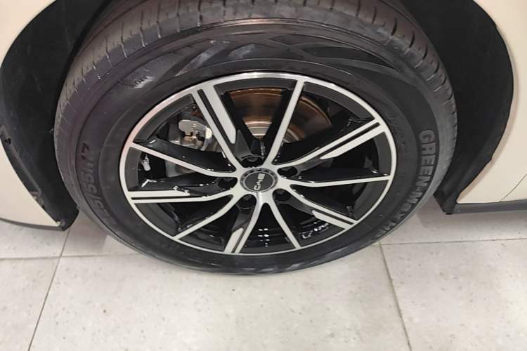 Used BYD Seal 06 New Energy 2025 DM-i Smart Drive 120KM Deluxe Model Exterior 4