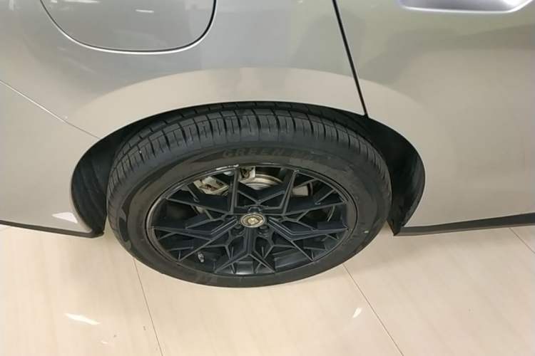 Used BYD Seal 06 New Energy 2025 DM-i Smart Drive 80KM Luxury Model Exterior 5