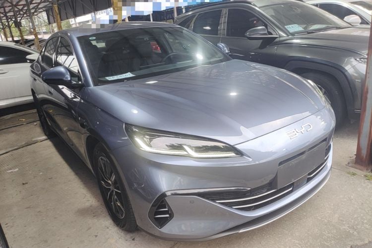 Used BYD Seal 06 New Energy 2025 DM-i Smart Drive 120KM Deluxe Model Front Right 45 Deg