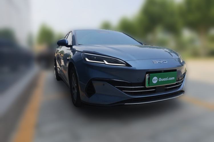 Used BYD Seal 06 New Energy 2025 DM-i Smart Drive 80KM Luxury Model Front Right 45 Deg