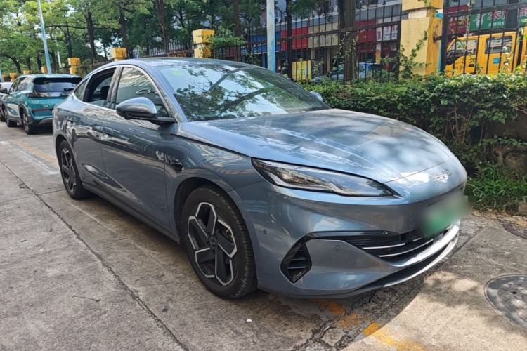 Used BYD Seal 06 New Energy 2025 DM-i Intelligent Drive 120KM Flagship Model Front Right 45 Deg
