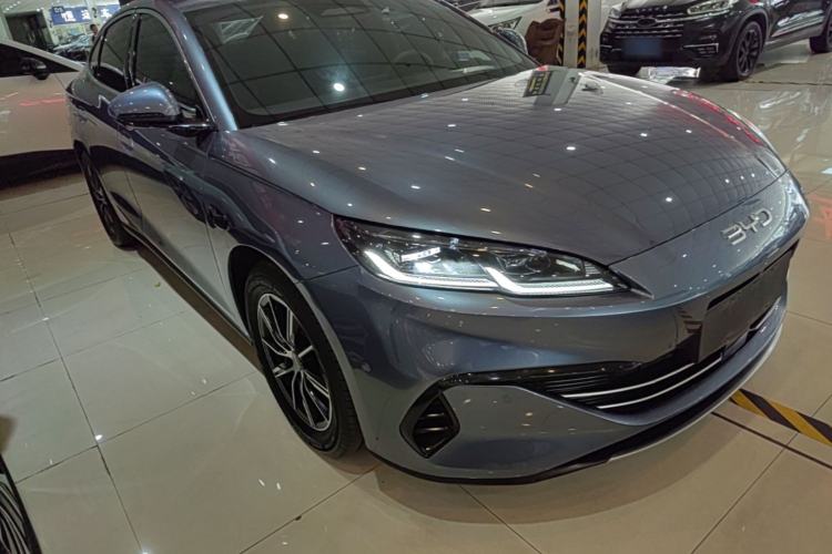 Used BYD Seal 06 New Energy 2025 DM-i Smart Drive 120KM Prestige Model Front Right 45 Deg