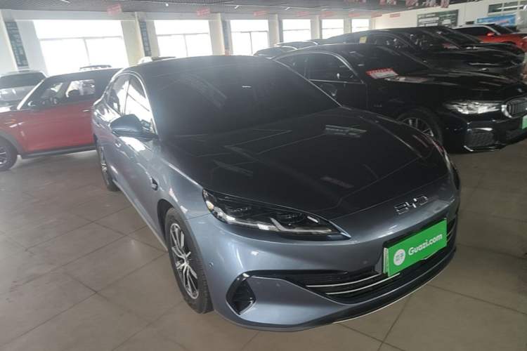 Used BYD Seal 06 New Energy 2025 DM-i Smart Drive 120KM Deluxe Model Front Right 45 Deg