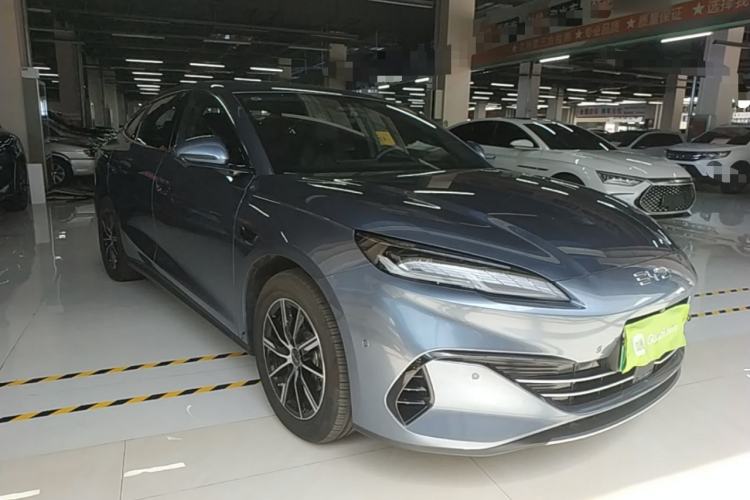 Used BYD Seal 06 New Energy 2025 DM-i Smart Drive 120KM Deluxe Model Front Right 45 Deg