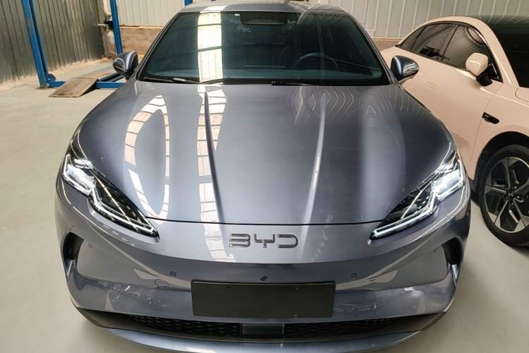 Used BYD Seal 06 New Energy 2025 EV 545KM Premium Edition Front