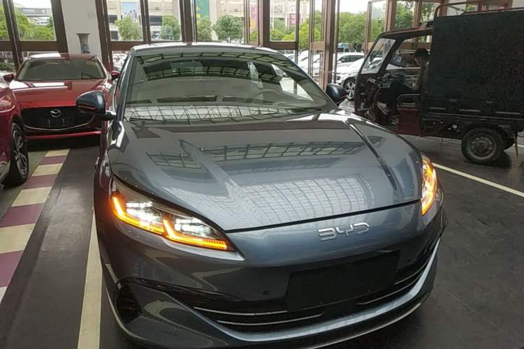 Used BYD Seal 06 New Energy 2025 DM-i Smart Drive 120KM Deluxe Model Front