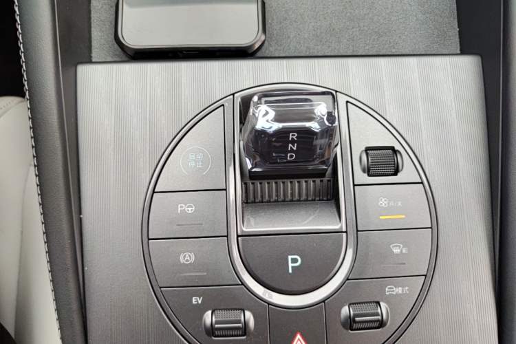 Used BYD Seal 06 New Energy 2025 DM-i Intelligent Drive 120KM Flagship Model Gear Lever