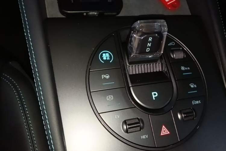 Used BYD Seal 06 New Energy 2025 DM-i Smart Drive 120KM Deluxe Model Gear Lever