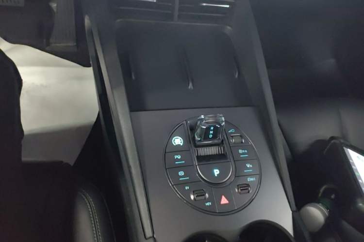 Used BYD Seal 06 New Energy 2025 DM-i Smart Drive 80KM Luxury Model Gear Lever