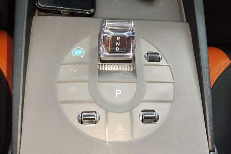 Used BYD Seal 06 New Energy 2025 DM-i Smart Drive 80KM Luxury Model Gear Lever