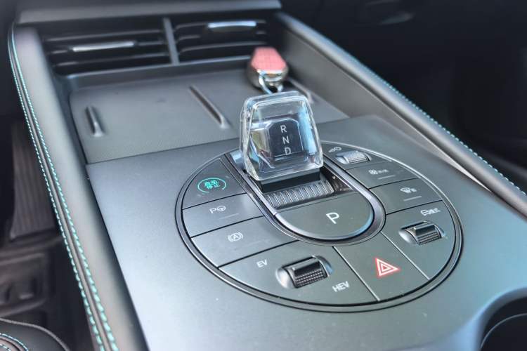 Used BYD Seal 06 New Energy 2025 DM-i Smart Drive 80KM Prestige Model Gear Lever