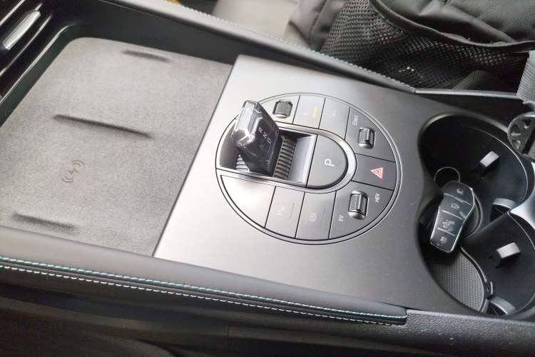 Used BYD Seal 06 New Energy 2025 DM-i Smart Drive 120KM Deluxe Model Gear Lever