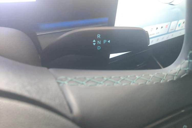 Used BYD Seal 06 New Energy 2025 EV 545KM Flagship Edition Gear Lever