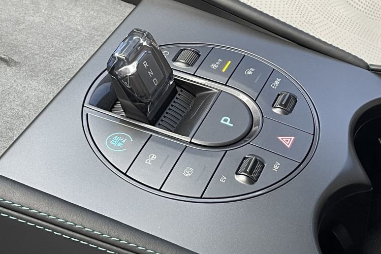 Used BYD Seal 06 New Energy 2025 DM-i Smart Drive 120KM Deluxe Model Gear Lever