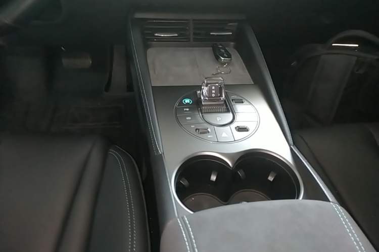 Used BYD Seal 06 New Energy 2025 DM-i Smart Drive 120KM Deluxe Model Gear Lever