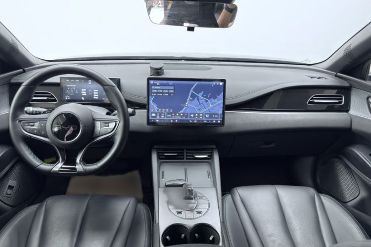 Used BYD Seal 06 New Energy 2025 DM-i Smart Drive 80KM Luxury Model Interior 1