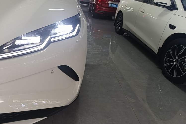 Used BYD Seal 06 New Energy 2025 EV 545KM Flagship Edition Left Front Headlight