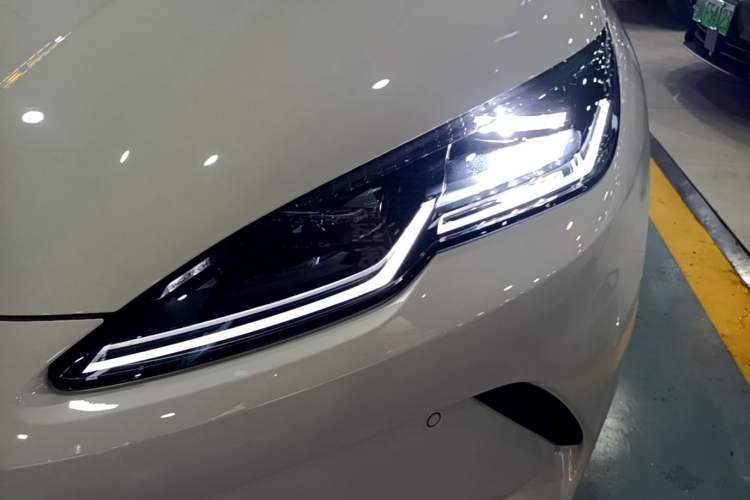 Used BYD Seal 06 New Energy 2025 EV 545KM Premium Edition Left Front Headlight