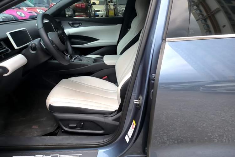 Used BYD Seal 06 New Energy 2025 DM-i Smart Drive 120KM Prestige Model Left Front Seat