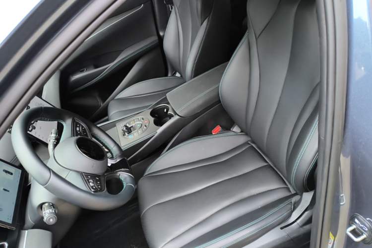 Used BYD Seal 06 New Energy 2025 DM-i Smart Drive 120KM Prestige Model Left Front Seat