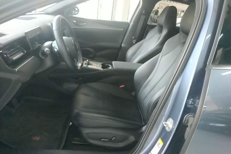 Used BYD Seal 06 New Energy 2025 DM-i Smart Drive 120KM Deluxe Model Left Front Seat