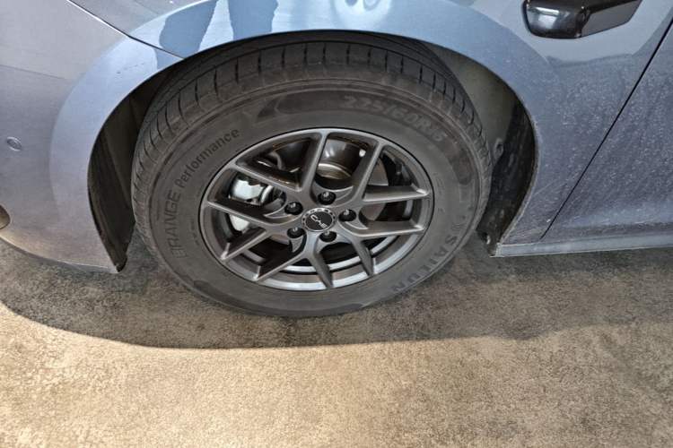 Used BYD Seal 06 New Energy 2025 DM-i Smart Drive 80KM Luxury Model Left Front Wheel Hub
