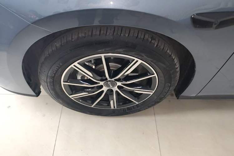 Used BYD Seal 06 New Energy 2025 DM-i Smart Drive 80KM Prestige Model Left Front Wheel Hub