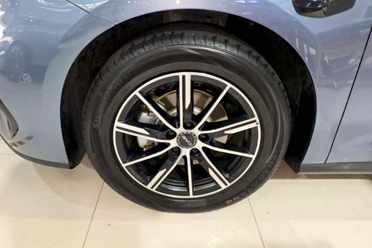 Used BYD Seal 06 New Energy 2025 DM-i Smart Drive 120KM Prestige Model Left Front Wheel Hub