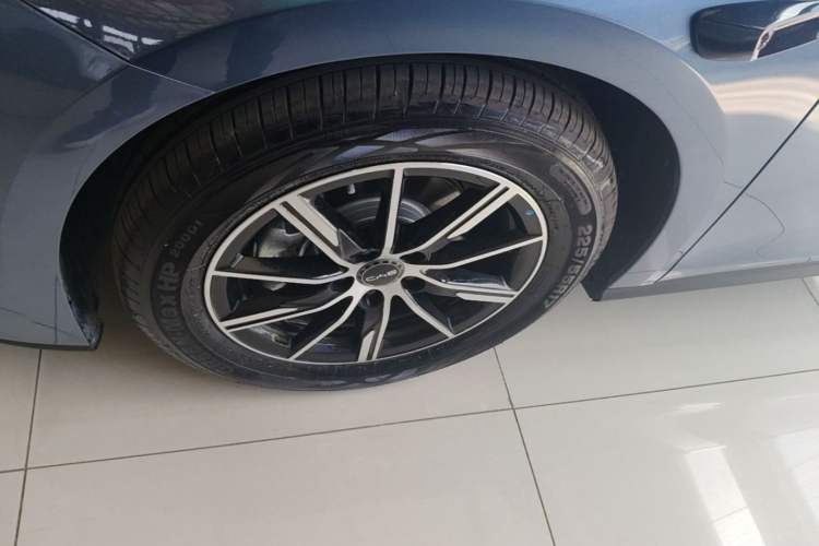 Used BYD Seal 06 New Energy 2025 DM-i Smart Drive 80KM Prestige Model Left Front Wheel Hub