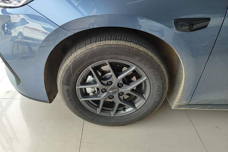 Used BYD Seal 06 New Energy 2025 DM-i Smart Drive 80KM Luxury Model Left Front Wheel Hub
