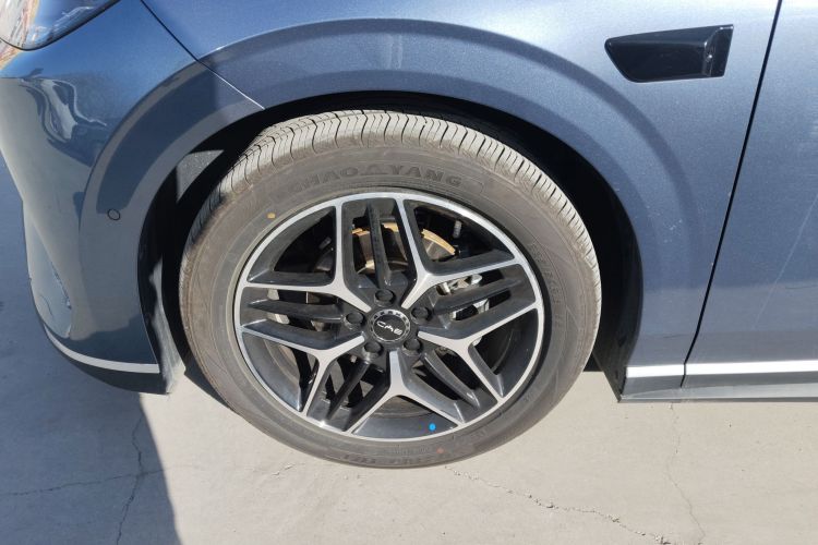 Used BYD Seal 06 New Energy 2025 EV 545KM Flagship Edition Left Front Wheel Hub