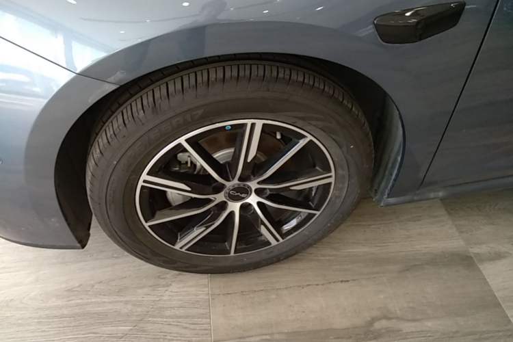 Used BYD Seal 06 New Energy 2025 DM-i Smart Drive 120KM Prestige Model Left Front Wheel Hub