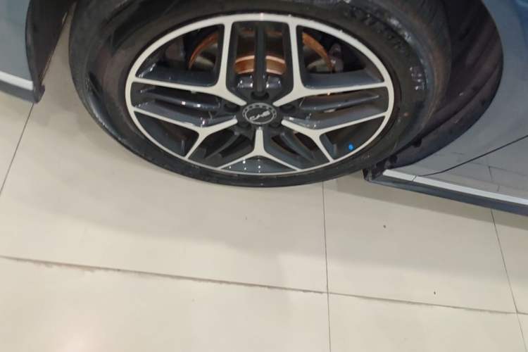 Used BYD Seal 06 New Energy 2025 EV 545KM Flagship Edition Left Front Wheel Hub