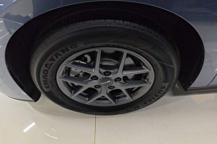 Used BYD Seal 06 New Energy 2025 DM-i Smart Drive 80KM Luxury Model Left Front Wheel Hub
