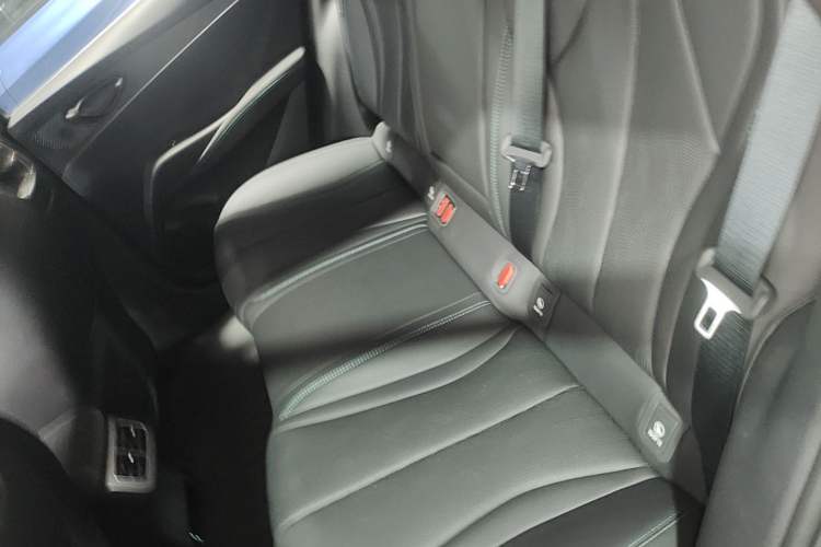 Used BYD Seal 06 New Energy 2025 DM-i Smart Drive 120KM Deluxe Model Left Rear Seat