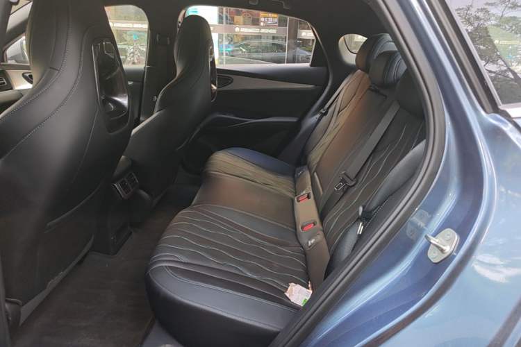 Used BYD Seal 06 New Energy 2025 DM-i Intelligent Drive 120KM Flagship Model Left Rear Seat