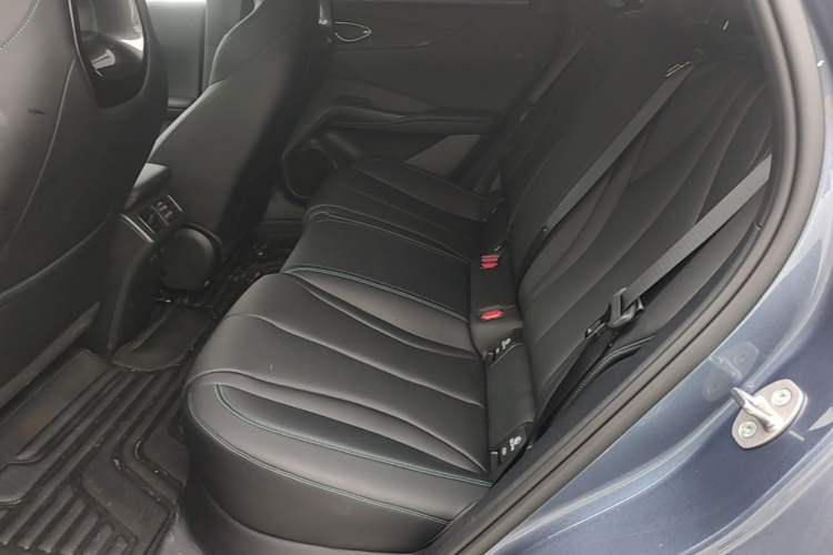 Used BYD Seal 06 New Energy 2025 EV 470KM Prestige Edition Left Rear Seat
