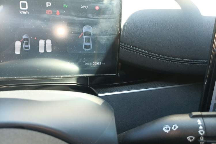 Used BYD Seal 06 New Energy 2025 DM-i Smart Drive 120KM Prestige Model Odometer Close Up
